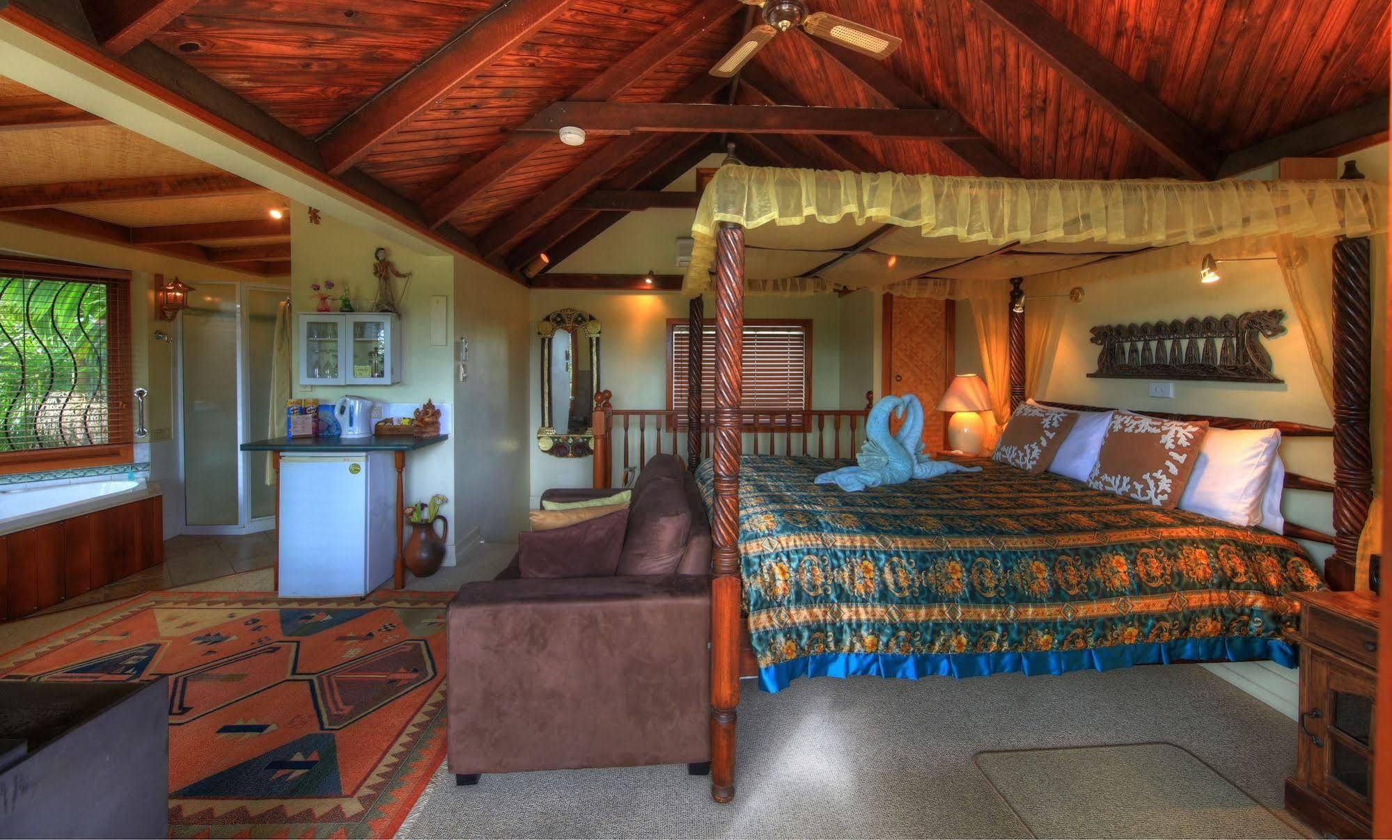 Tropical Retreat Bed & Breakfast 4*