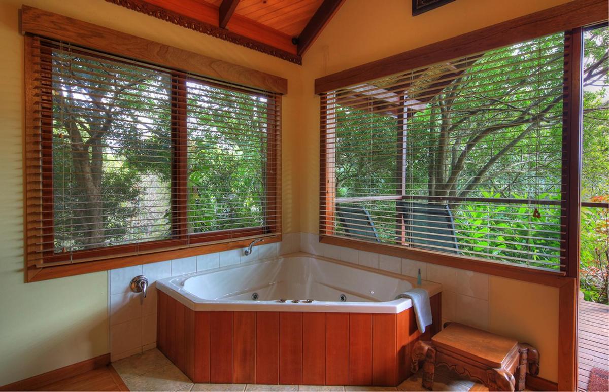 Tropical Retreat Bed & Breakfast