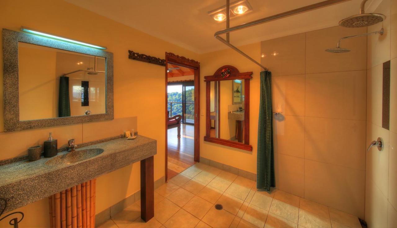 Bed & Breakfast Tropical Retreat Maleny