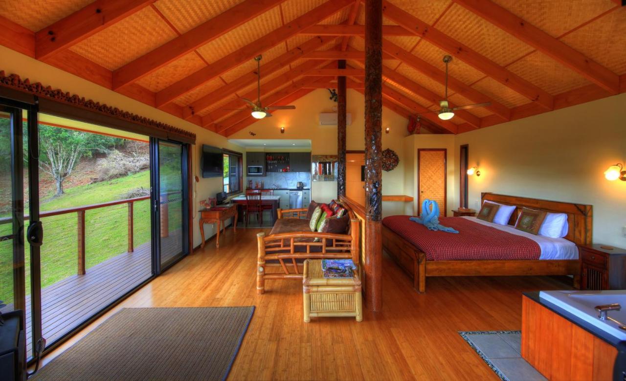 Bed & Breakfast Tropical Retreat Maleny