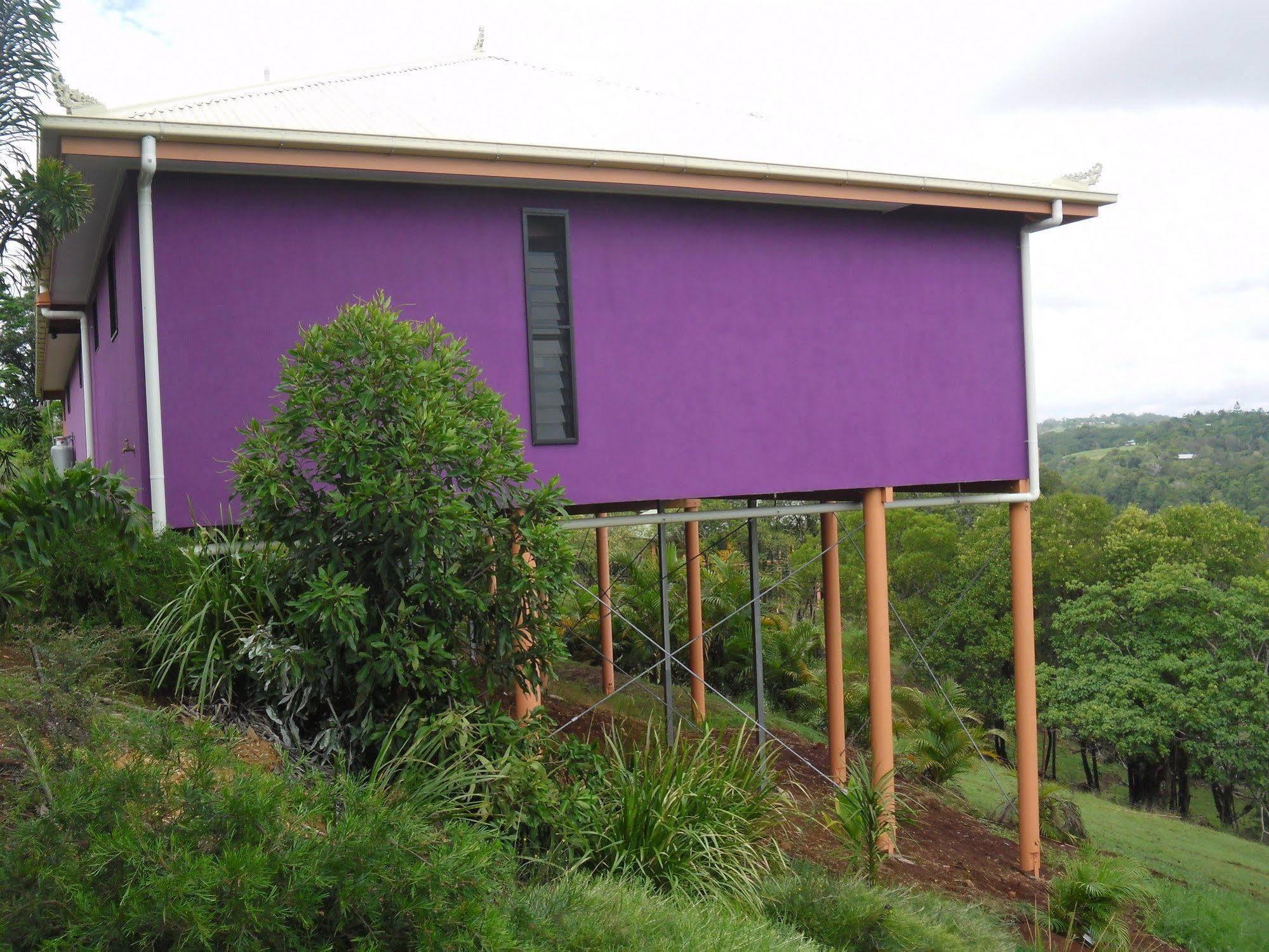 Bed & Breakfast Tropical Retreat 4*